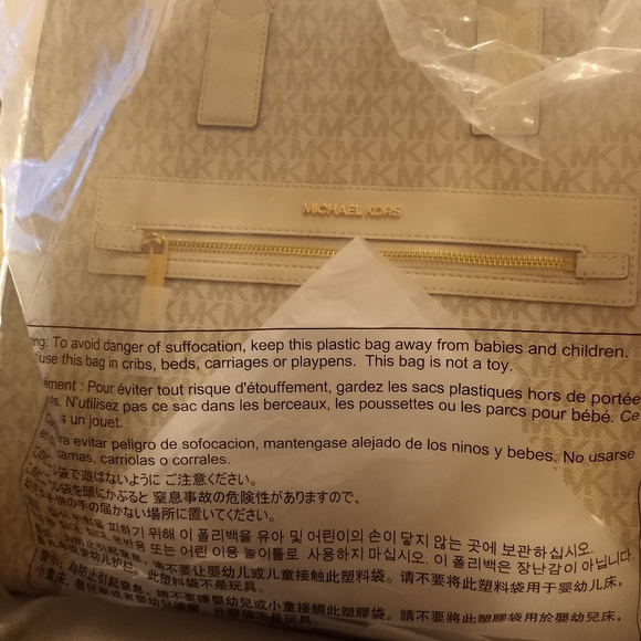 Michael kors kenly Large Tote Bag (Light Cream) - Picture 4 of 4